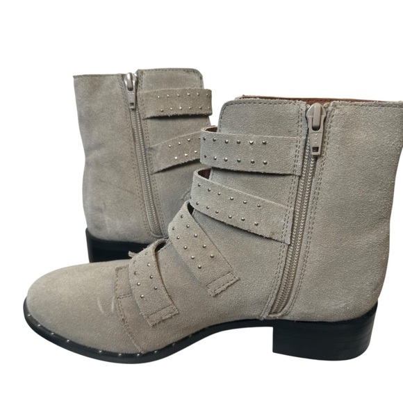 Black Suede Studio Tan Suede Layla Bootie Size 8.5 Studded Buckles Neutral - Picture 5 of 7
